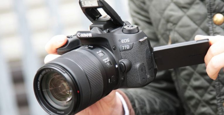 Berbagai Jenis Kamera Yang Dipakai Oleh Fotografer